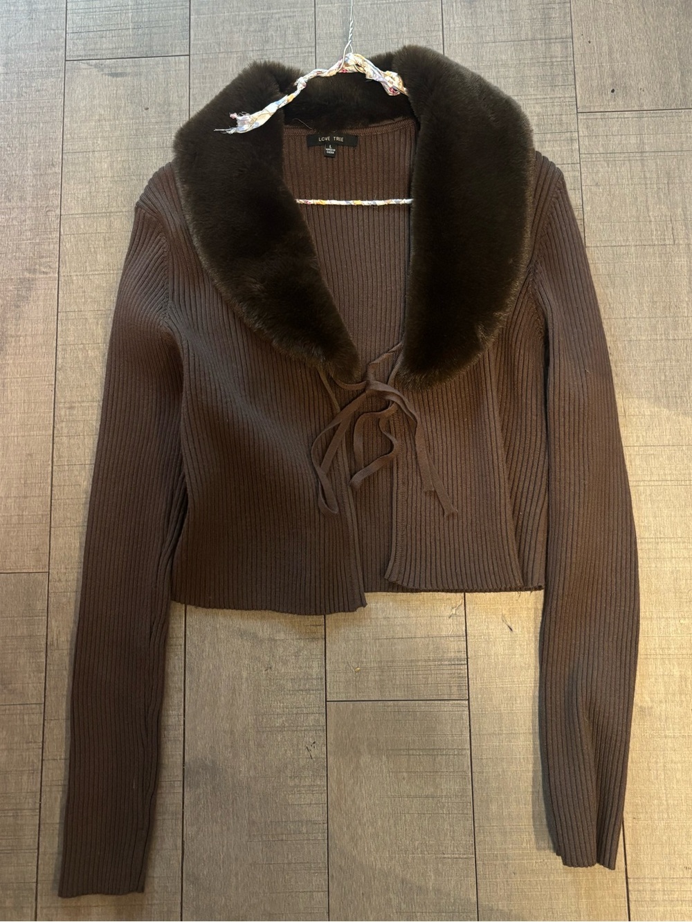 ⭐️3/$20⭐️Simon's Brown Ribbed Tie-Front Sweater with Detachable Faux Fur Collar